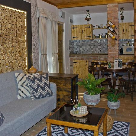 Cityside Cottage Eger Ngoại thất bức ảnh