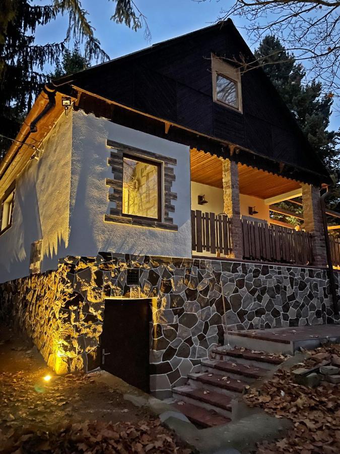 Cityside Cottage Eger Ngoại thất bức ảnh
